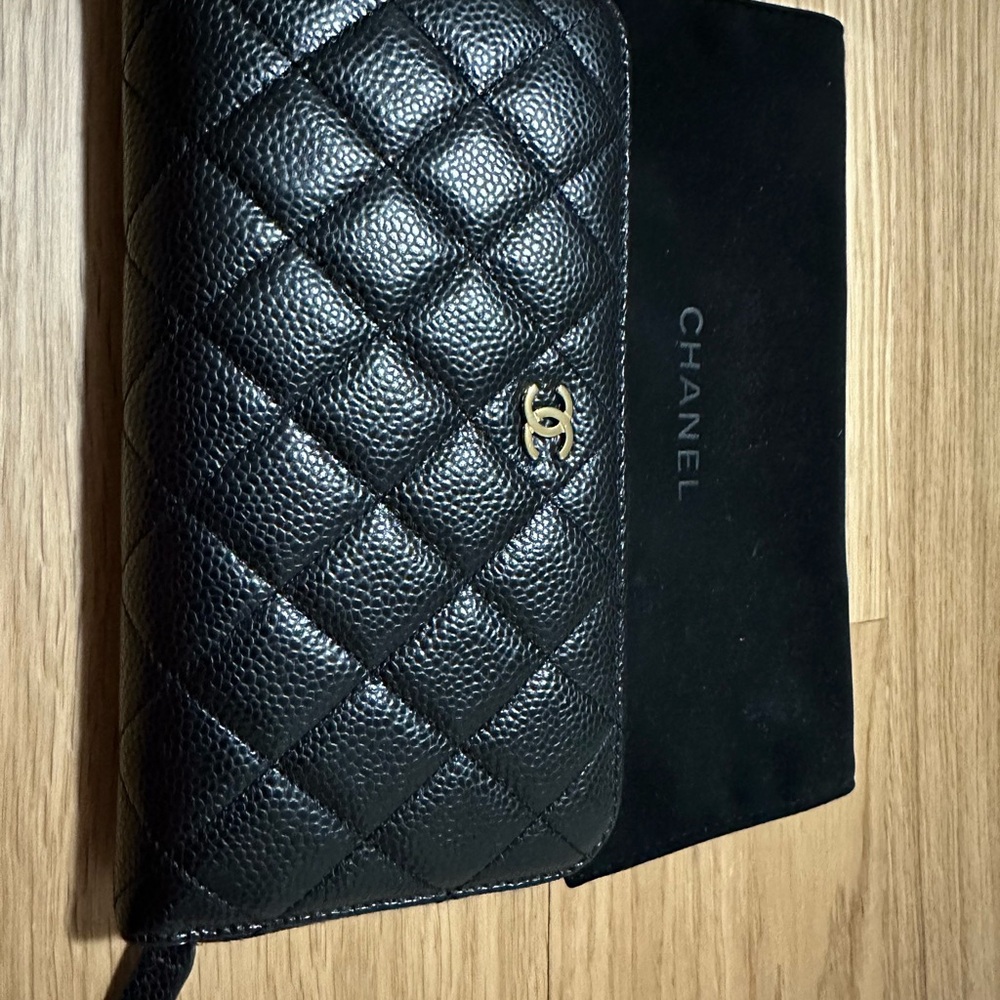 CHANEL Black Quilted Caviar Leather Zip Wallet with Gold CC
